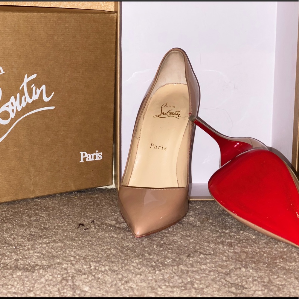 Christian Louboutin So Kate Nude heels